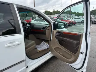 2014 Chrysler Town & Country