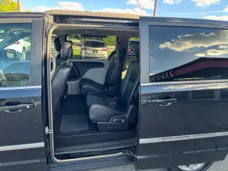 2014 Chrysler Town & Country