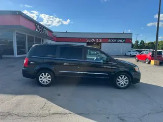 2014 Chrysler Town & Country