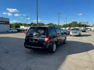 2014 Chrysler Town & Country