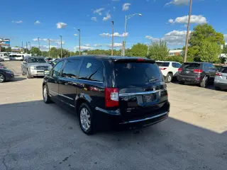 2014 Chrysler Town & Country