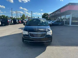 2014 Chrysler Town & Country