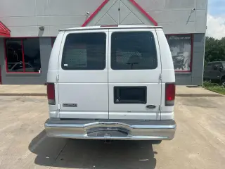 2002 Ford Econoline