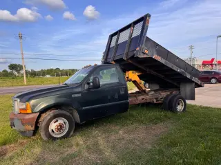 2001 Ford F-350 SD XLT 2WD DRW