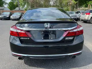 2017 Honda Accord Sedan Sport SE CVT