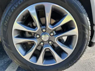 2017 Jeep Grand Cherokee Overland 4x2