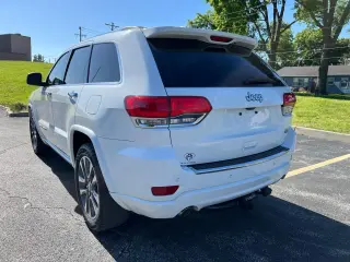 2017 Jeep Grand Cherokee Overland 4x2