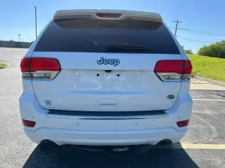2017 Jeep Grand Cherokee Overland 4x2