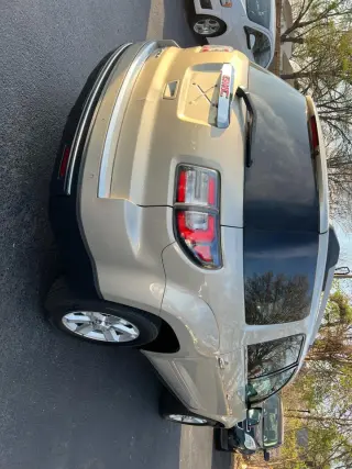 2016 GMC Acadia