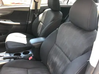 2013 Toyota Corolla S 4-Speed AT