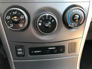 2013 Toyota Corolla S 4-Speed AT
