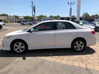 2013 Toyota Corolla S 4-Speed AT