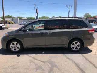 2012 Toyota Sienna