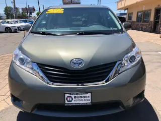 2012 Toyota Sienna
