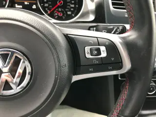 2015 Volkswagen GTI SE 6M 4-Door