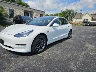 2020 Tesla Model 3 Standard Range Plus