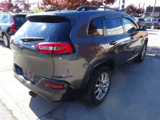 2018 Jeep Cherokee
