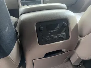 2004 Chevrolet Suburban