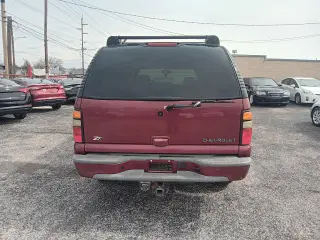 2004 Chevrolet Suburban