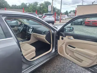 2011 Chrysler 300