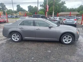2011 Chrysler 300