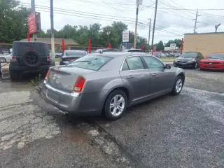 2011 Chrysler 300