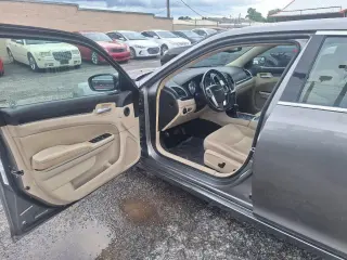 2011 Chrysler 300