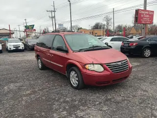 2005 Chrysler Town & Country