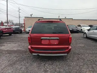 2005 Chrysler Town & Country