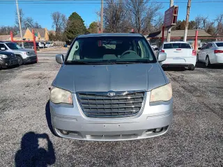 2010 Chrysler Town & Country