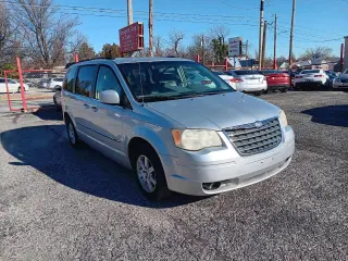 2010 Chrysler Town & Country