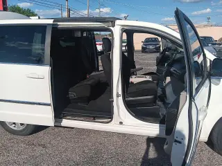 2012 Chrysler Town & Country