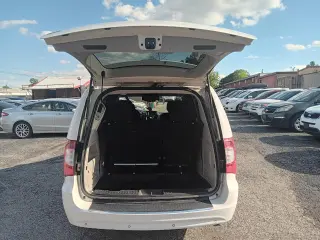 2012 Chrysler Town & Country