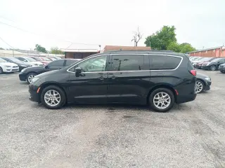 2021 Chrysler Voyager