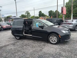 2021 Chrysler Voyager
