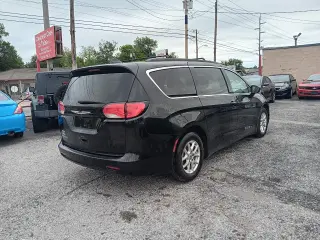 2021 Chrysler Voyager