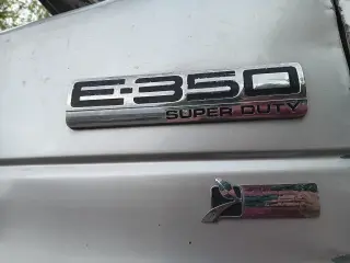 2009 Ford Econoline E-350 SD
