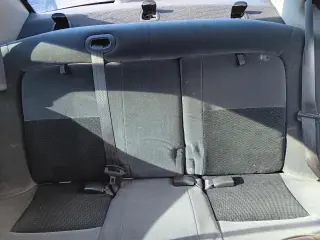 2003 Ford Taurus