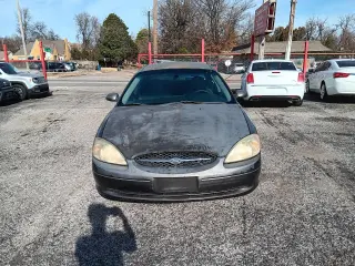 2003 Ford Taurus