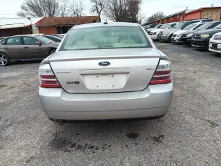 2008 Ford Taurus