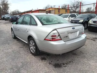 2008 Ford Taurus