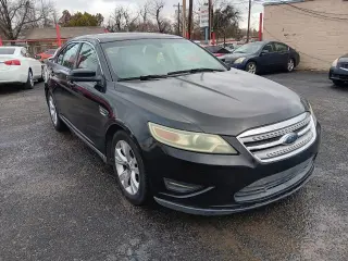 2010 Ford Taurus