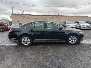 2010 Ford Taurus