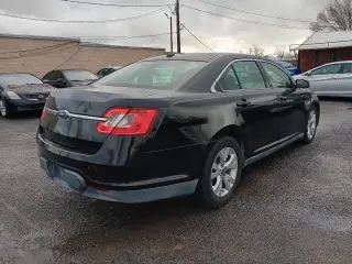 2010 Ford Taurus