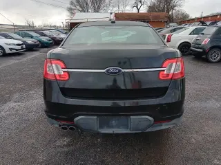 2010 Ford Taurus