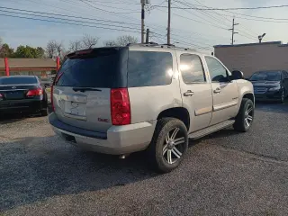2008 GMC Yukon SLE