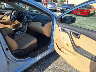 2012 Hyundai Elantra GLS *Mechanics Special*