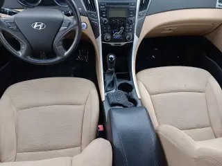 2012 Hyundai Sonata Hybrid