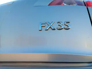 2004 Infiniti FX