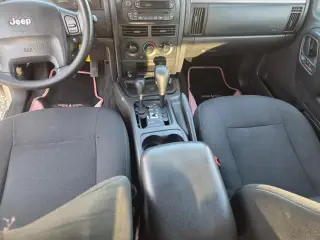 2004 Jeep Grand Cherokee
